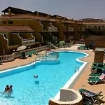 Caleta Garden 아파트호텔 2*
