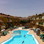 Caleta Garden 아파트호텔 2*