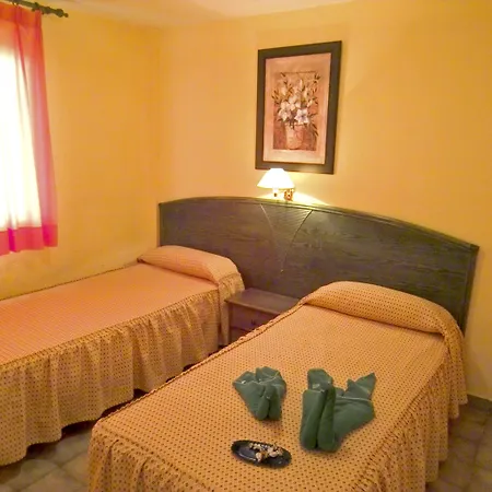 Caleta Garden Aparthotel 2*