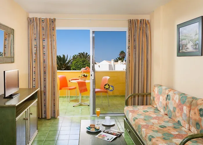 Caleta Garden Aparthotel 2*