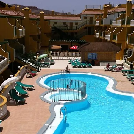 Caleta Garden 2*