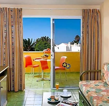 Caleta Garden 2*