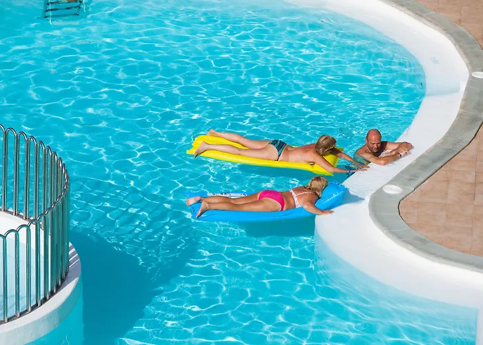 Aparthotel Caleta Garden 2*