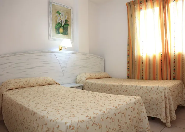 Aparthotel Caleta Garden